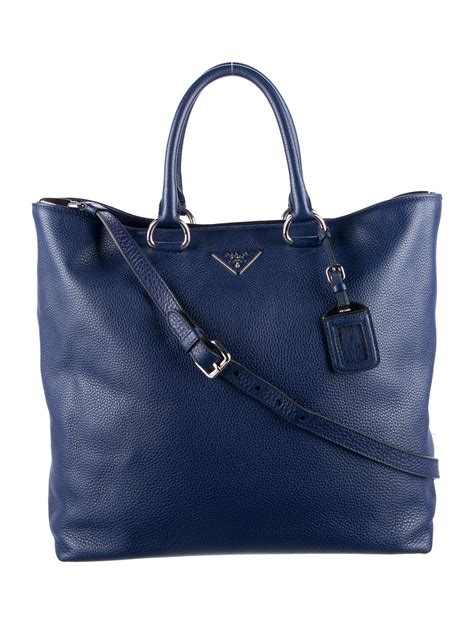 prada vitello daino zip tote